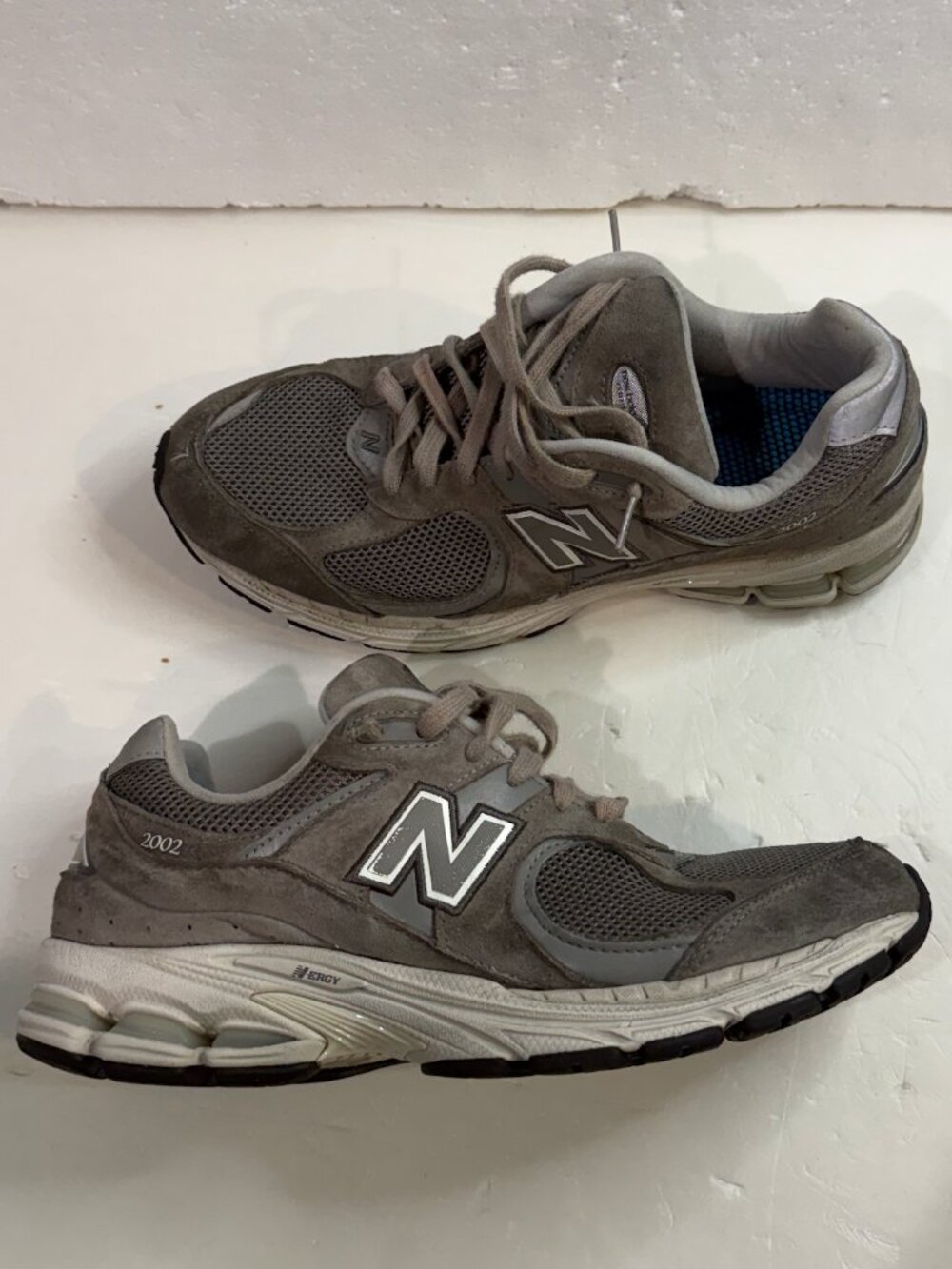 New Balance 2002R Grey Marblehead Suede Running Shoes Mens Size 9 (ML2002RC)